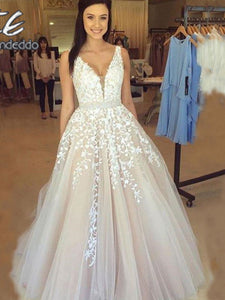 Light Champagne V Neck Wedding Dresses Lace Applique Open Back Bridal Gown WD314