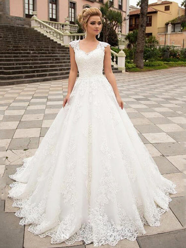 Luxury V Neck Lace Tulle Ball Gown Wedding Dress Bridal Gown WD336