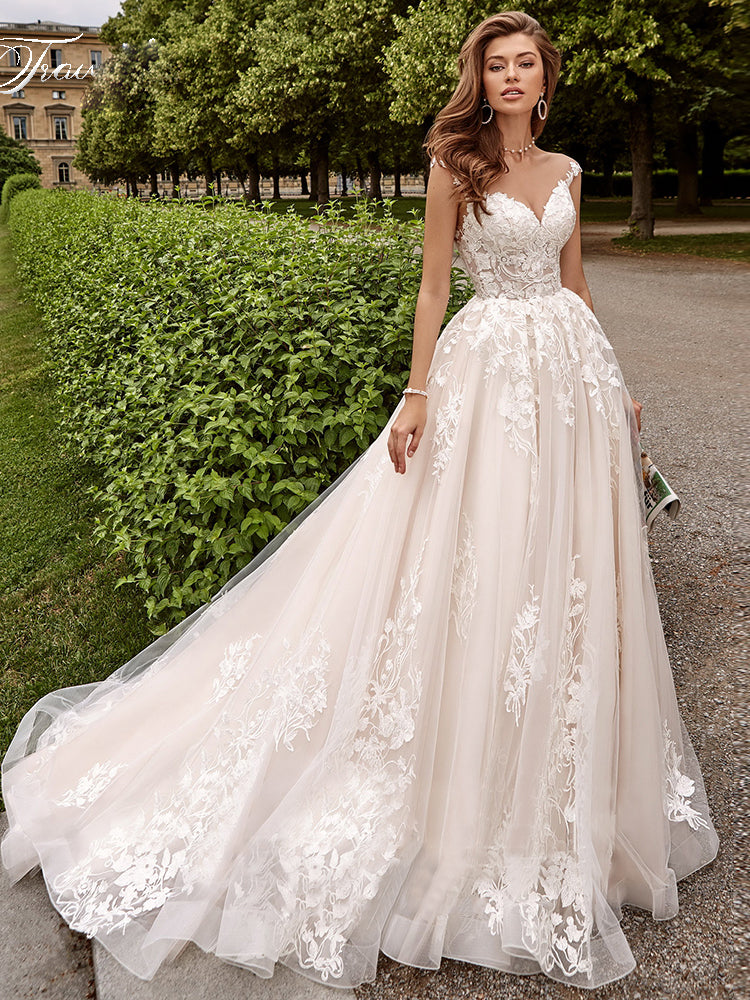 Illusion Scoop A Line Lace Wedding Dresses Elegant Cap Sleeve Bridal Gown with Court Train WD349