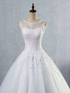 Round Neckline Sheer Back A-Line Wedding Dresses Bridal Gown with Buttons WD391